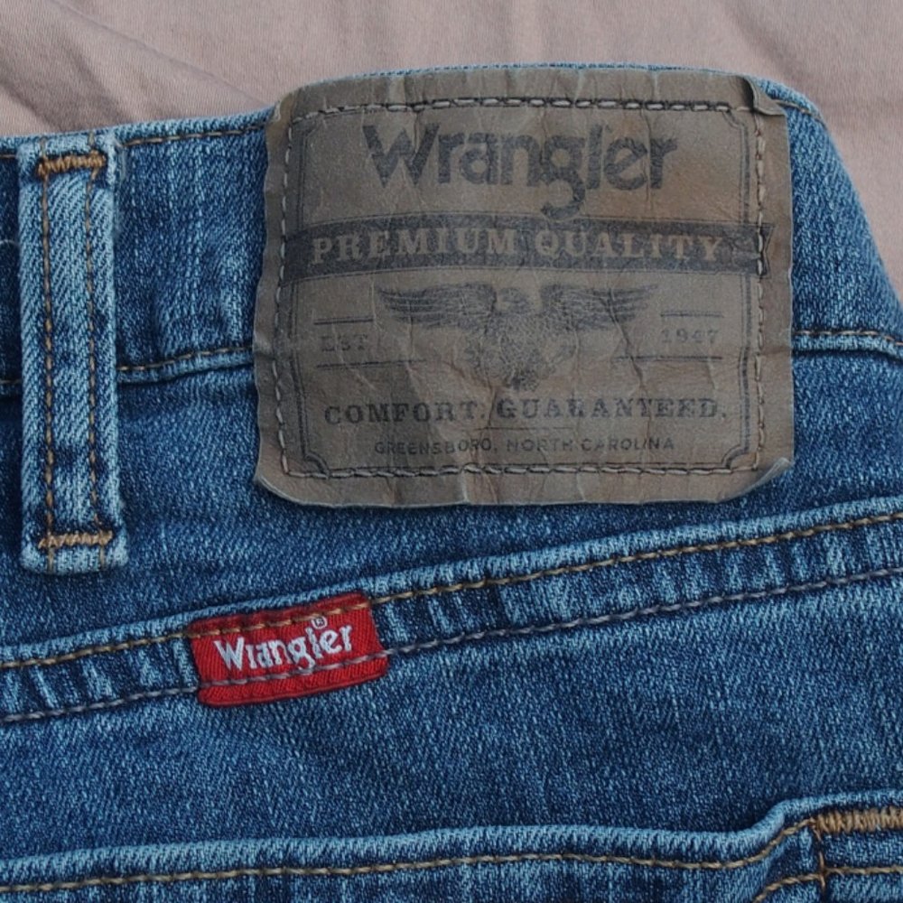 Wrangler Relaxed Fit Jean sz 34x30